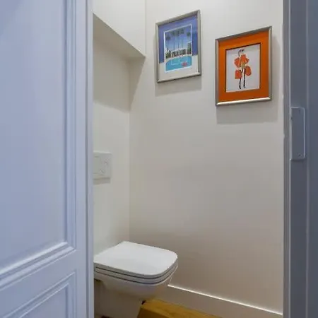 Confort - Furnished - Downtown דירה *