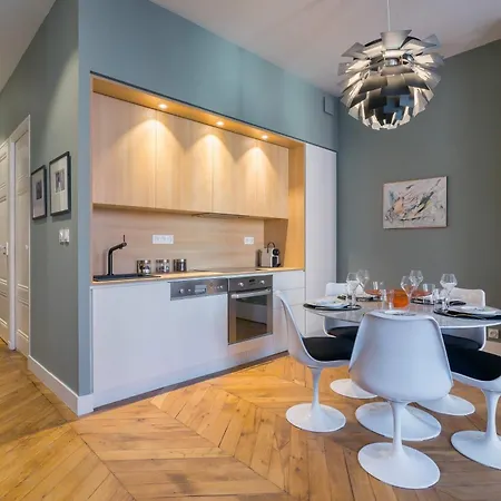 Confort - Furnished - Downtown Apartment *